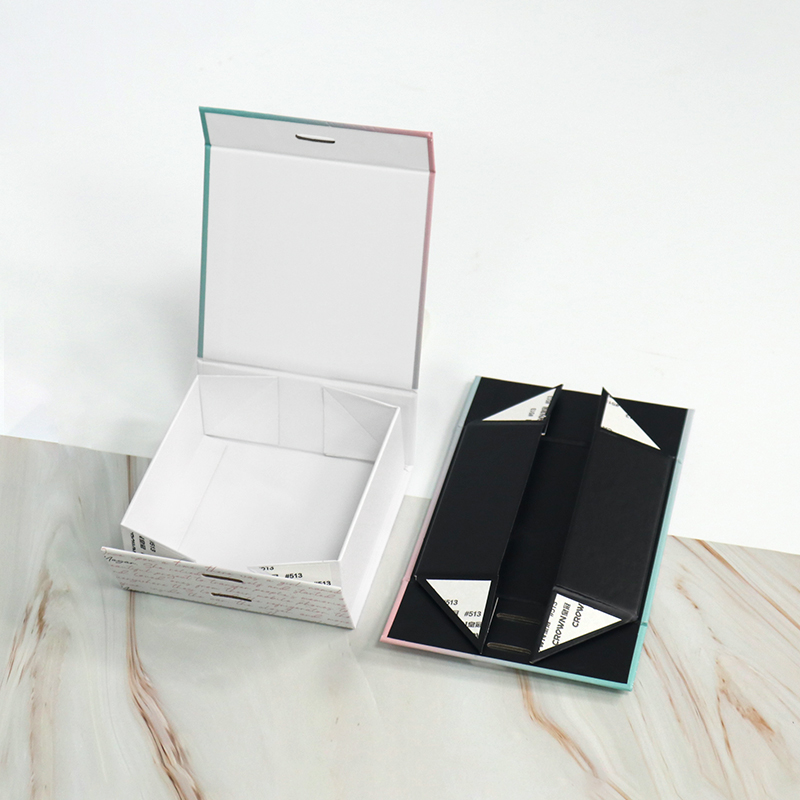 small folding box